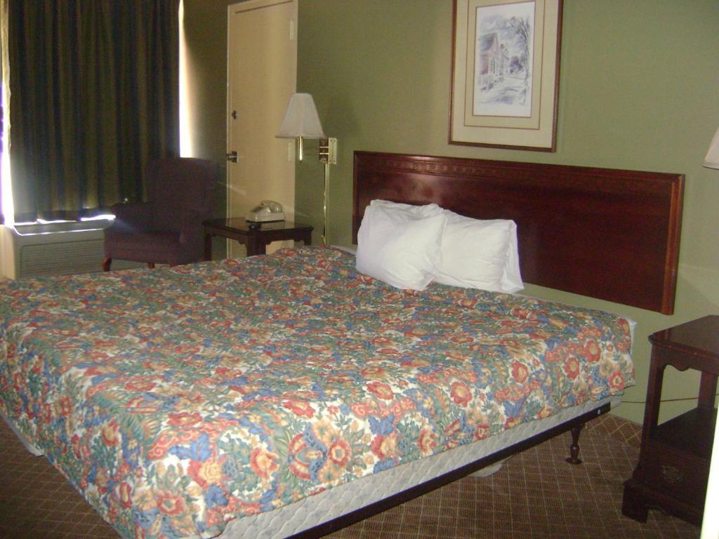 Knights Inn Gastonia Oda fotoğraf